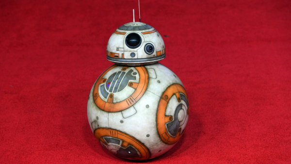 Studentka AGH zbudowała replikę robota z "Gwiezdnych wojen"