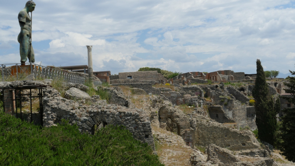 Powrót wielkiej atrakcji turystycznej! Zwiedzający zobaczą Pompeje nocą