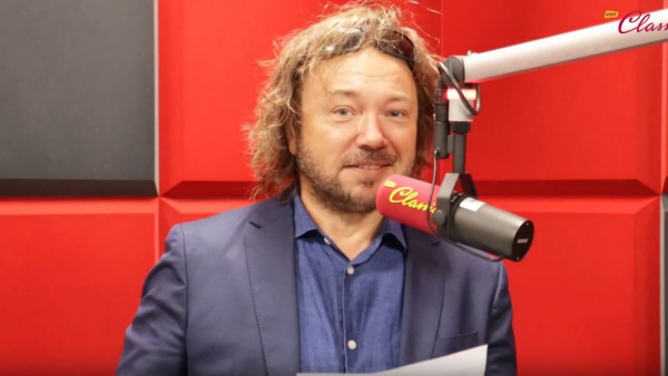 Mieczysław Szcześniak w piosence „Powrotne na kwiecień” z tekstem Artura Andrusa