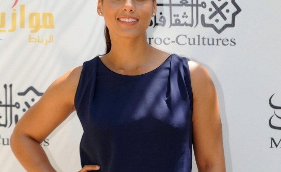 Naga Alicia Keys w obronie pokoju