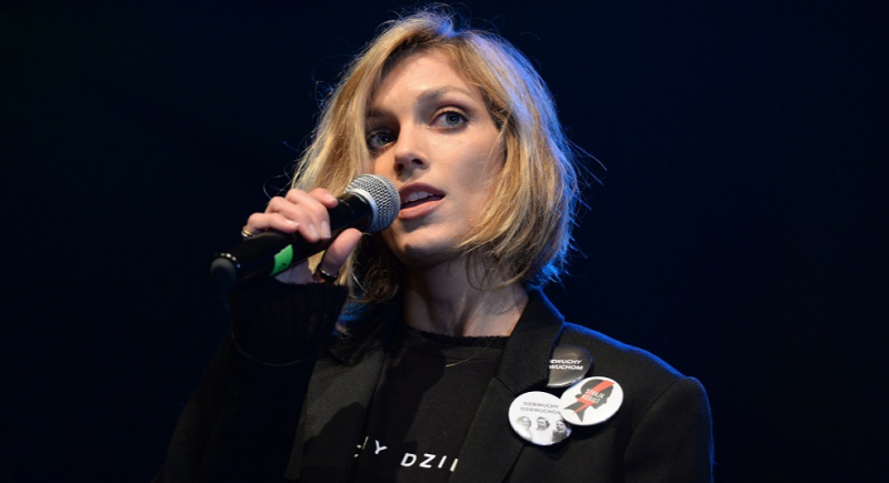 Anja Rubik promuje książkę o dojrzewaniu, miłości i seksie