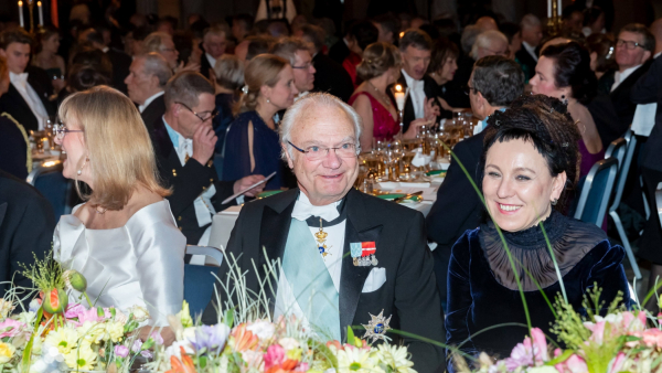 Tokarczuk do kobiet: "Naprawdę wygrałyśmy Nobla!"