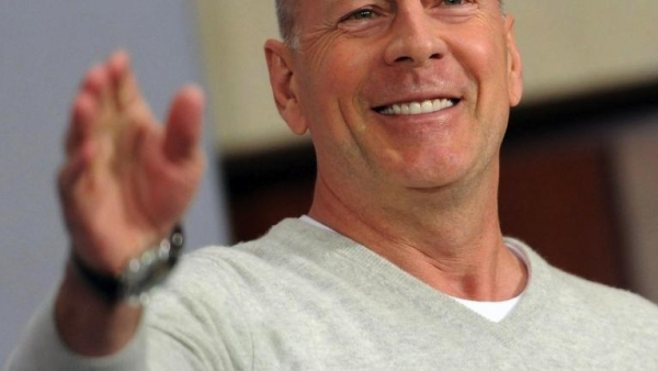 Bruce Willis ma chrapkę na Bonda