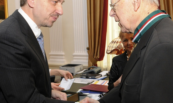 Zmarł znany krytyk filmowy Jerzy Płażewski  