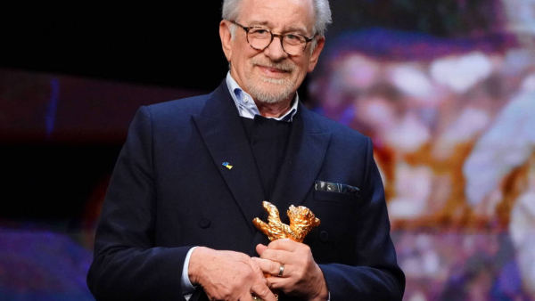 Steven Spielberg żałuje zmian, jakich dokonał w filmie „E.T.” po 20 latach od premiery
