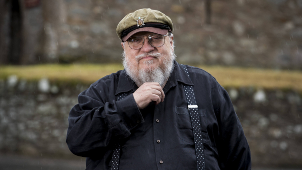 Pisarz George R.R. Martin: żałuję, że nie mam smoka, którym mógłbym polecieć na Kreml