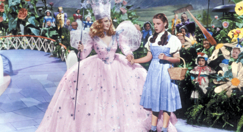Zaginęła 40 lat temu i „wróciła”. Sukienka Judy Garland zostanie zlicytowana