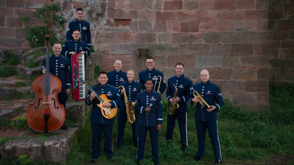 Amerykańscy lotnicy zagrają dla polskiej publiczności- trasa koncertowa „Ambassadors” Rock Band