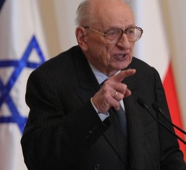 Prof. Bartoszewski obchodzi 93.urodziny