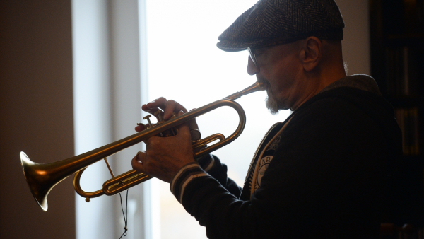 Tomasz Stańko - kolorowy ptak