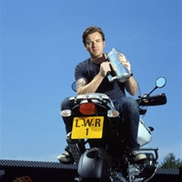 Srebra projektowane przez Connery'ego i McGregora na wystawie w Krakowie