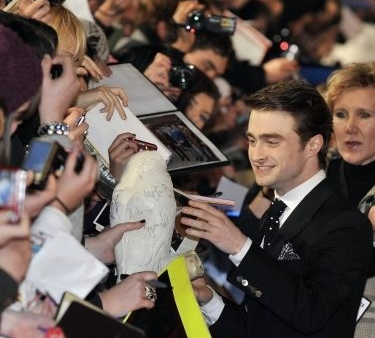 Film z Radcliffem zarabia krocie w USA