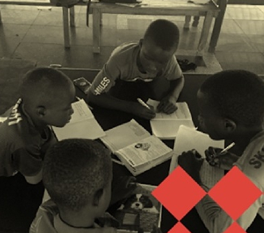 100 tys. elementarzy trafiło do gwinejskich szkół