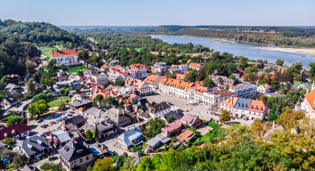 Rejs po Wiśle i wąwozy lessowe – Kazimierz Dolny na wiosenny wypad