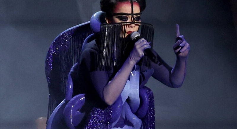 Nowy album Bjork - w 2027 roku. Wcześniej zorganizuje rave podczas całkowitego zaćmienia słońca w Islandii