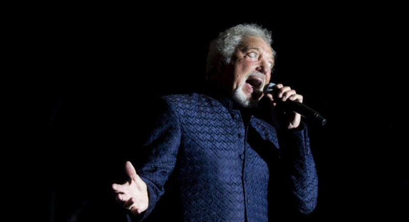Tom Jones wraca z nową płytą: jego głos wciąż brzmi potężnie
