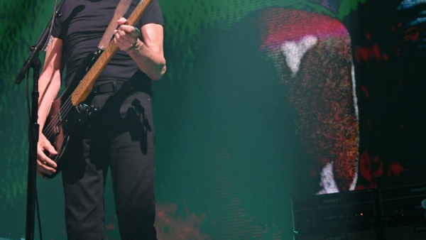 Roger Waters nadchodzi 