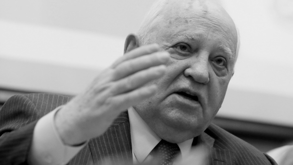 Noblista Dmitrij Muratow: "Gorbaczow podarował światu 30 lat pokoju, nie dostaniemy już kolejnego takiego prezentu"