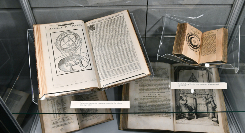 Dzieło Kopernika "O obrotach sfer niebieskich" dostępne w Krajowym Repozytorium Obiektów Nauki i Kultury