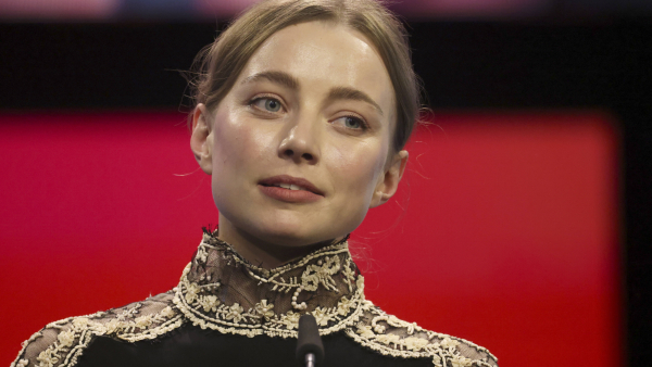 Kamila Urzędowska zagra Izabelę Łęcką w telewizyjnej "Lalce"