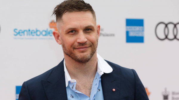 Amerykańscy widzowie nie rozumieją, co mówią Tom Hardy, Sofia Vergara i aktorzy z "The Crown"