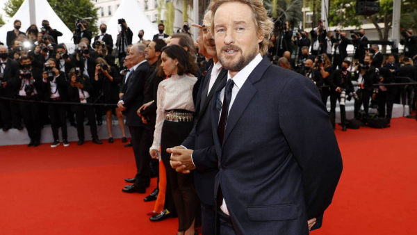 Owen Wilson w nowej komedii gra ekscentrycznego malarza