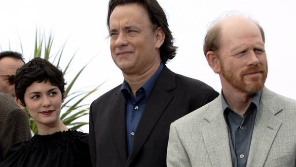 Tom Hanks kpi z „Kodu da Vinci” i innych ekranizacji książek Dana Browna: „To po prostu bzdury”